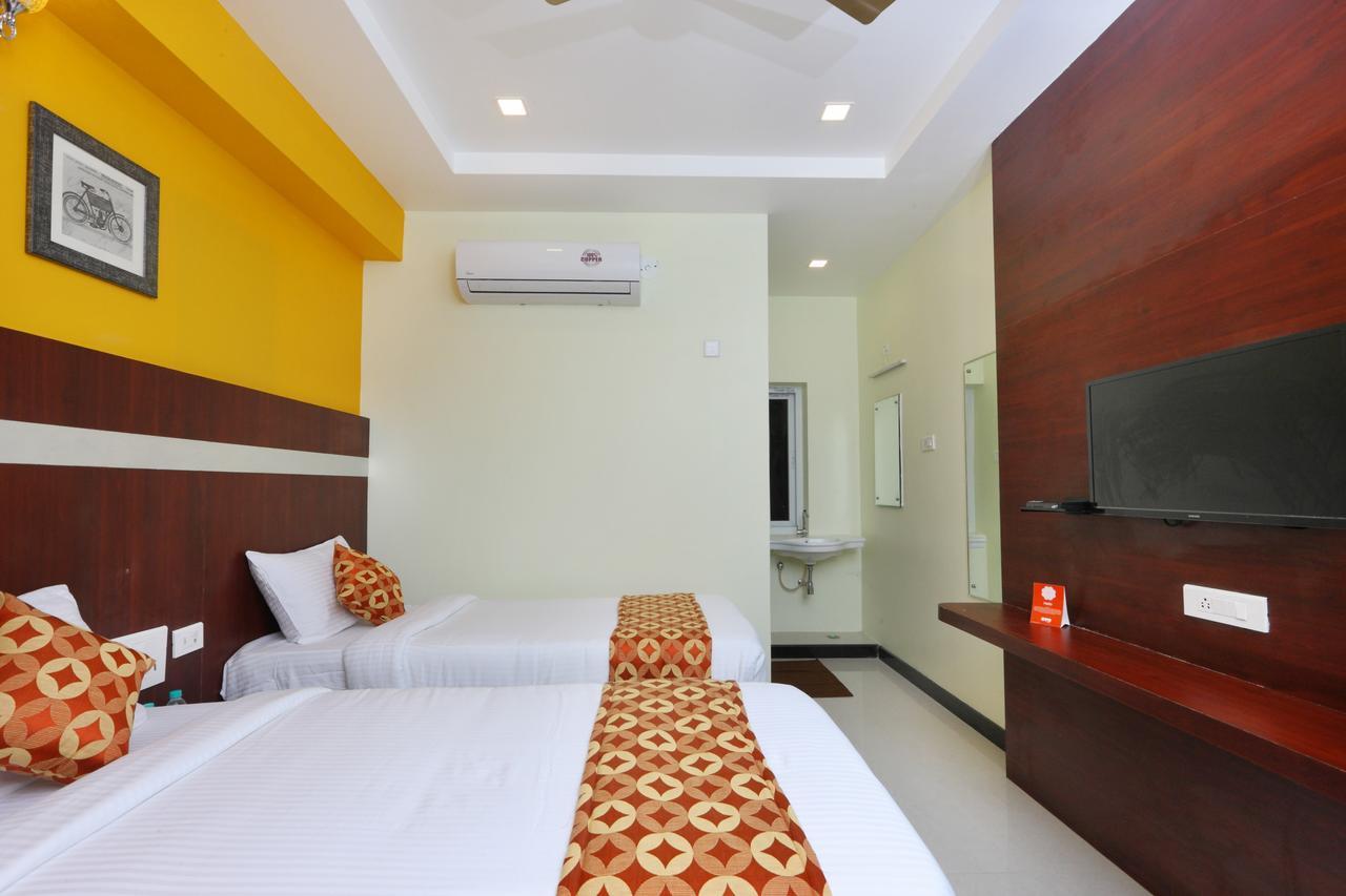 Oyo 15115 Hotel Ramcharan Residency Тирупати Экстерьер фото