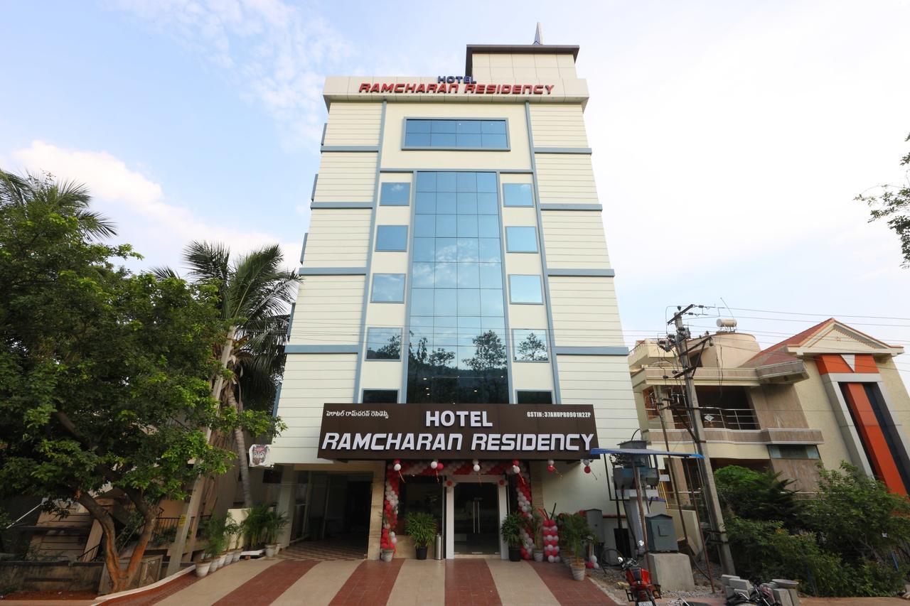 Oyo 15115 Hotel Ramcharan Residency Тирупати Экстерьер фото