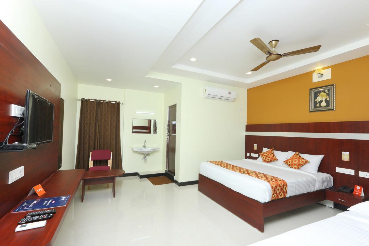 Oyo 15115 Hotel Ramcharan Residency Тирупати Экстерьер фото